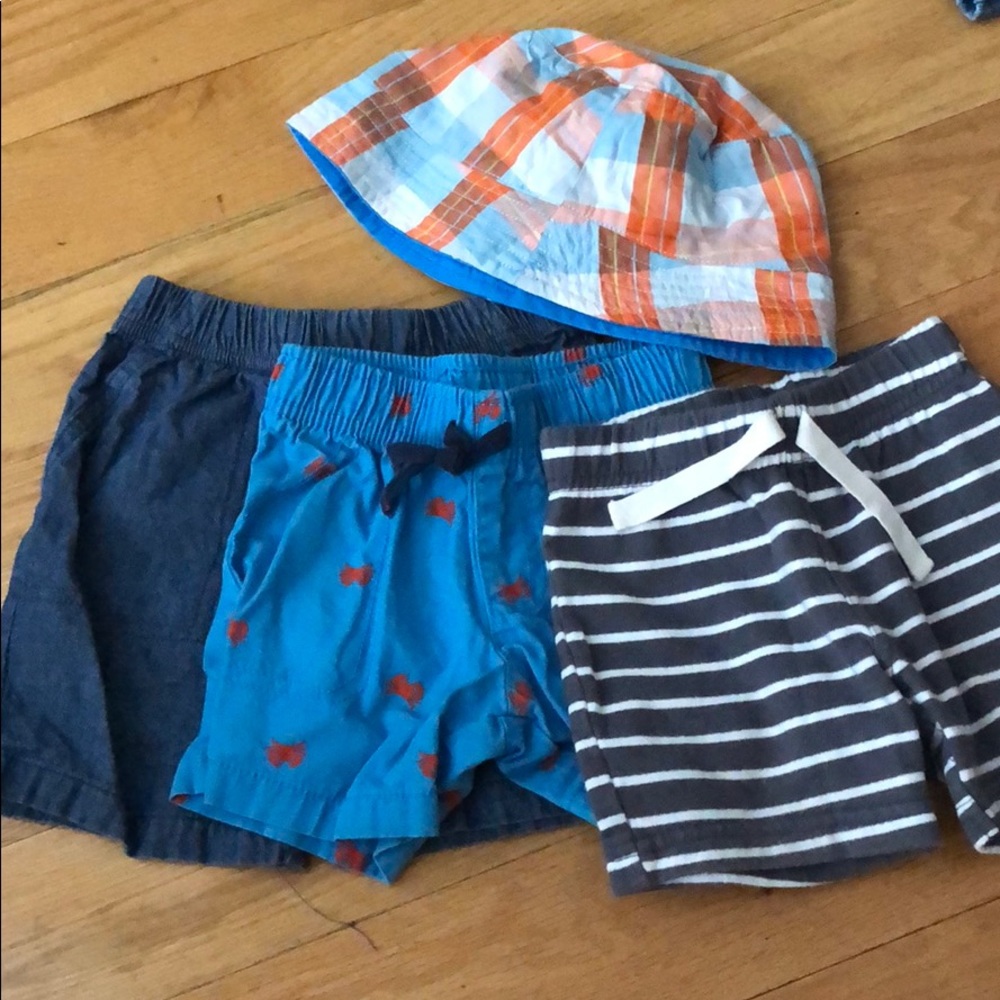 3 pairs summer shorts and a sun hat